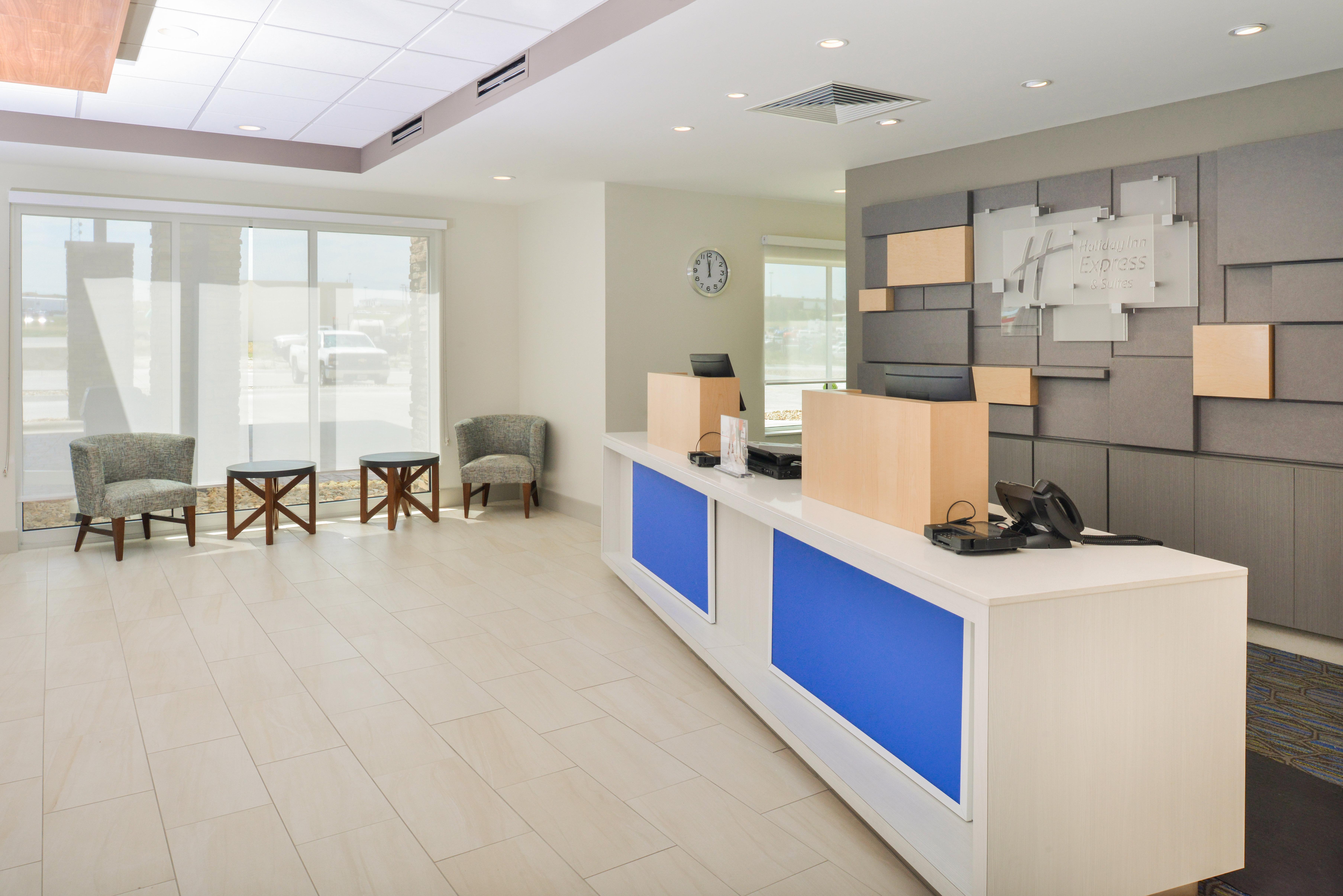 Holiday Inn Express & Suites - Chadron By Ihg Bagian luar foto